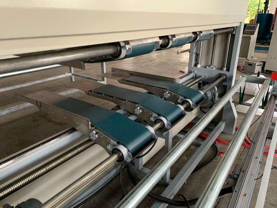 الصين عالية الأداء منخفضة الضوضاء رغوة الذاكرة التلقائي اللاتكس رغوة الإسفنج وسادة غطاء فراش