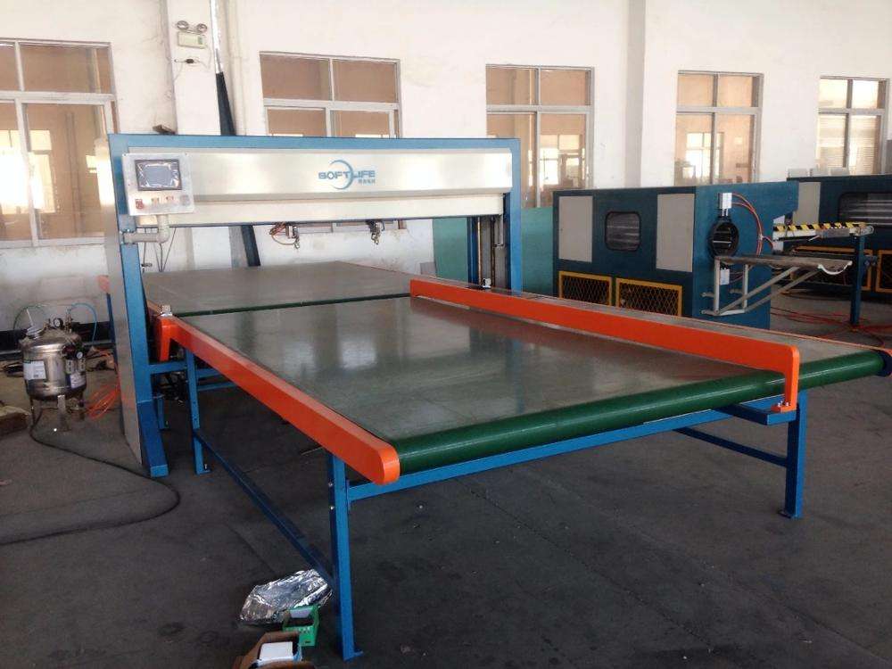 أفضل المنتجات مبيعا ماكينة لصق المراتب CNC